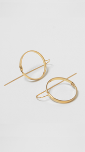 The Le Hen Circle Earring for a feminine, delicate style is crafted with a fine drop bar and finished with a large circle pendant. 