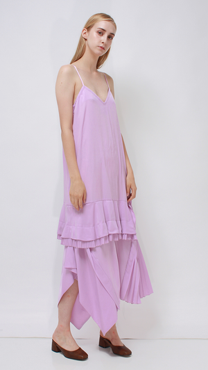 Lesha Dress, a lightweight dress in Pink